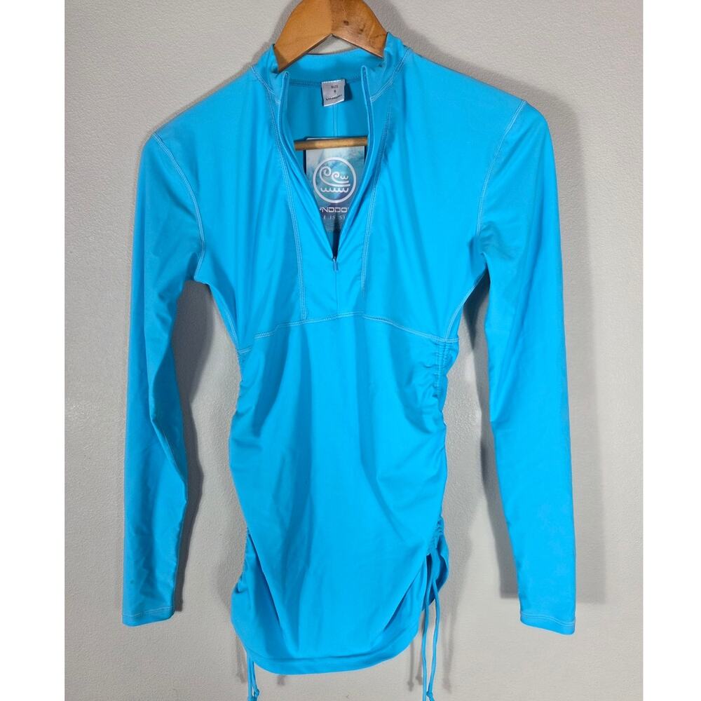Lynddora Woman's Blue Quarter Zip Long Sleeve Rash Guard Size Small Beach Surf